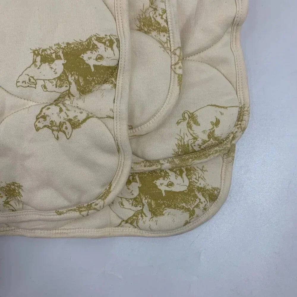Kate Quinn Kids Circle‎ Pig & Piglets Bamboo Quilted Stroller Blanket OS